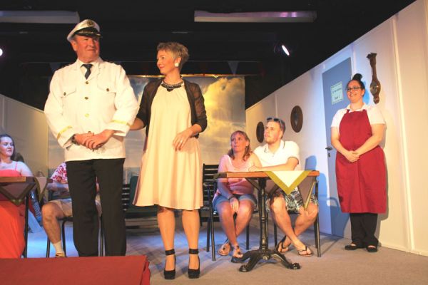 lustspiel_schiff_ahoi_5_20161121_2021254405EE5A52AE-B4A4-CA51-D84D-FB17EF9C9D6C.jpg